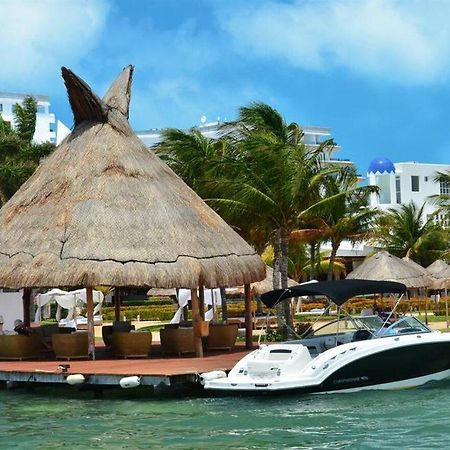 Hôtel Sunset Marina & Yacht Club à Cancún Extérieur photo